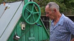 У прикарпатських селах із криниць масово зникає вода