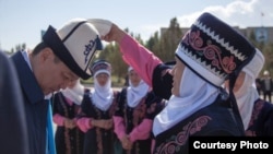 Бакыт Төрөбаев соцтармактарга жүктөгөн сүрөттөрдүн бири.