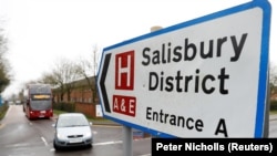 Знак, які паказвае на шпіталь у Солсбэры, дзе знаходзіліся Скрыпалі