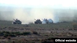 Ադրբեջանական բանակի զորավարժությունները շփման գծի մերձակայքում, 1-ը մայիսի, 2014թ․