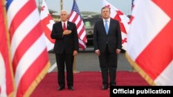 Віцэ-прэзыдэнт ЗША Майк Пэнс і прэм’ер-міністар Грузіі Гіоргі Квірыкашвілі 