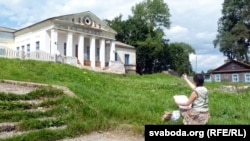 Першыя накіды