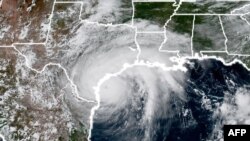 تصویر هوایی نشان دهنده هجوم طوفان هاروی به سواحل جنوبی آمریکا به ویژه منطقه تگزاس است