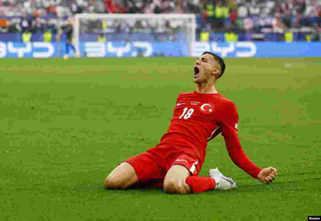 Счет открыл игрок турецкой сборной Мерт Мюлдюр на 25-й минуте