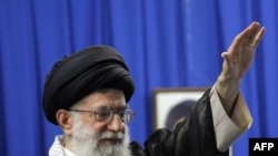 علی خامنه‌ای، رهبر جمهوری اسلامی، در نماز جمعه ۲۹ خردادماه