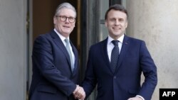 Ֆրանսիայի նախագահ Էմանյուել Մակրոնն ու Մեծ Բրիտանիայի վարչապետ Քիր Սթարմերը Փարիզում, 17-ը փետրվարի, 2025թ․