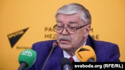 Яўген Лук'янаў