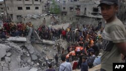 محله‌ای در جبالیا در شمال نوار غزه پس از حملۀ هوایی اسرائیل، ۲۴ فروردین