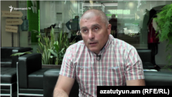Бывший начальник военной полиции Горисского гарнизона Ашот Ванян дает интервью Радио Азатутюн, 10 октября 2019 г. 