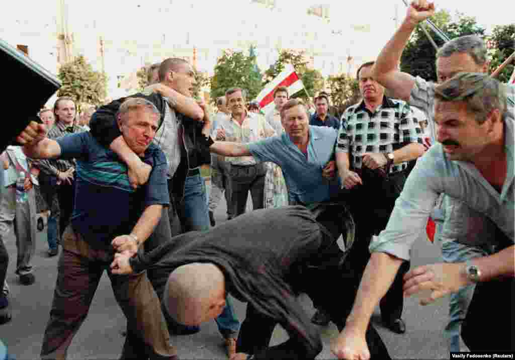 Бойка на акцыі апазыцыі ў Менску. &nbsp;