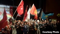 Сүрөттө: Түркияда иштеген кыргызстандыктар Ноорузду белгилешүүдө, 21-март, 2015