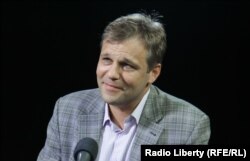 Родион Мирошник - Луганск ТВ ва радиоканали собиқ бош директори.