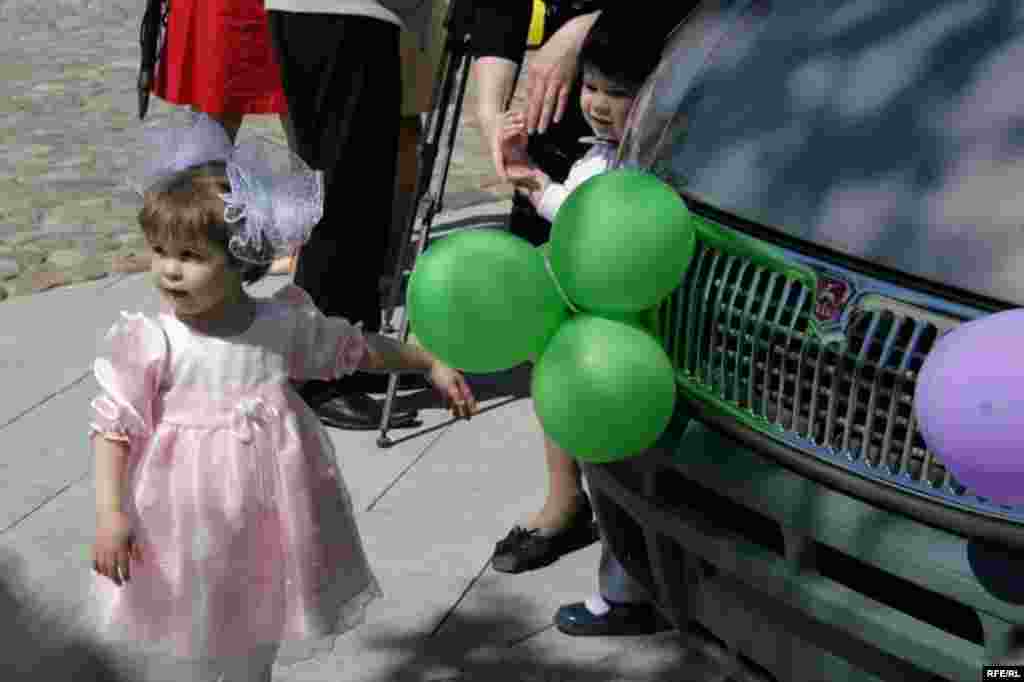 Русиянең "1 канал" вәкилләре катнашында узган "Без булдырабыз!" хәйрия акциясе