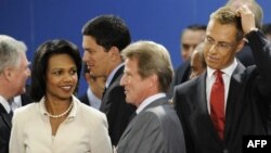 در نشست روز سهشنبه اعضای ناتو تاکید شد که روسیه باید از خاک گرجستان عقب نشینی کند.
(عکس از: AFP)