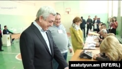 Armenia - Former President Serzh Sarkisian arrives at a polling station in Dzoraghbyur to vote in parliamentary elections ,9Dec2018