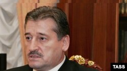 Алханов Iалу.