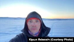 Кірыл Якімовіч падчас адзіночнага пераходу праз Ісляндыю. Фота з прыватнага архіву
