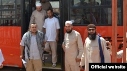 Паломники из Таджикистана в Мекке