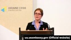 Посол США в Україні Марі Йованович неодноразово висловлювала підтримку НАБУ