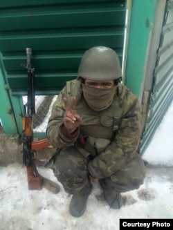 Денис Кліщевський у Водяному після виходу з Донецького аеропорту, 18 січня 2015 року