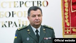 Полторак сказав, що на складах під Ічнею можна було розмістити 127 тисяч тонн боєприпасів