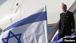  جو بایدن در فرودگاه بن گوریون تل آویو؛ دوشنبه ۸ مارس