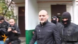 Російського опозиціонера Удальцова повезли на допит