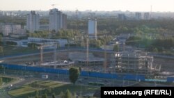 На будоўлі «Газпрам-цэнтру» ў Менску, 2016 год