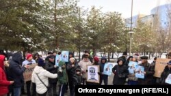 Санкционированный митинг в Нур-Султане за политические реформы и переход к парламентской форме правления в Казахстане. 9 ноября 2019 года.