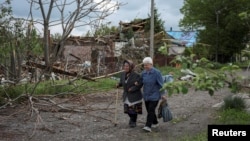 Цивільні поблизу лінії фронту на Покровському напрямку, травень 2025 року