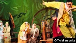 "Зәңгәр шәл" тамашасыннан күренеш