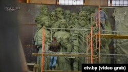 Барэльеф на будынку новага Нацыянальнага гістарычнага музэю Беларусі. Скрын: ctv.by