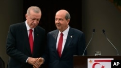 Ռեջեփ Թայիփ Էրդողանը և Էրսին Թաթարը, Նիկոսիայի Լեֆկոշայի շրջան, 12 հունիսի, 2023թ.