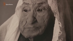 Історії учасників депортації кримських татар зібрали у фотовиставку (відео)