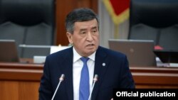 Сооронбай Жээнбеков.