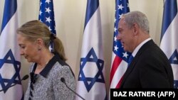 دیدار بنیامین نتانیاهو و وزیر خارجه کلینتون در پاییز ۹۱ در بیت‌المقدس. نخست‌وزیر اسرائیل قرار است روز یکشنبه علاوه بر خانم کلینتون با دونالد ترامپ هم دیدار کند