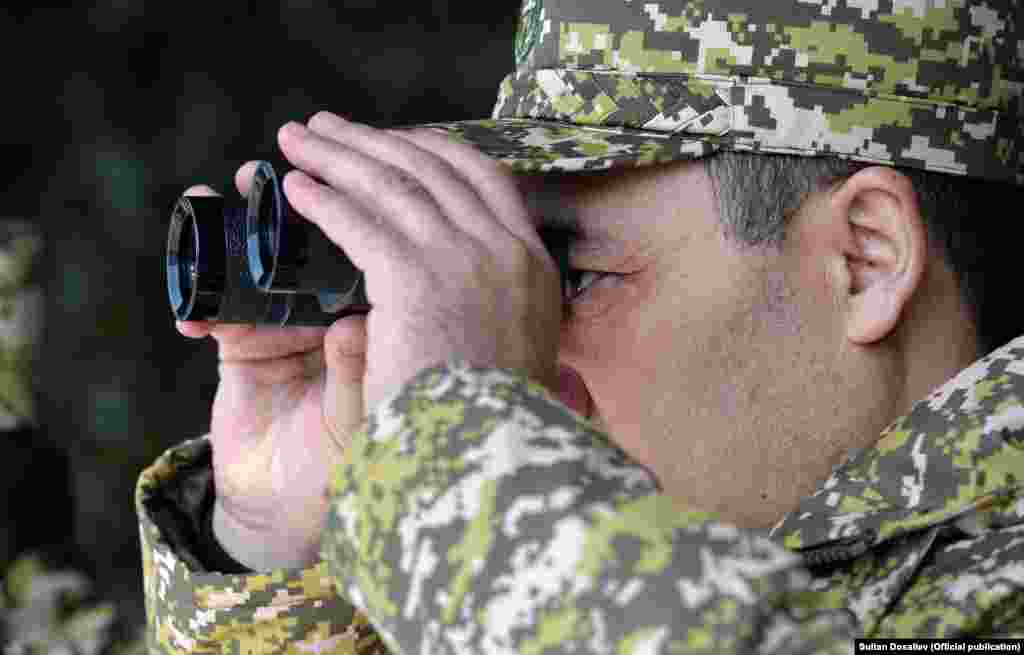 2021-жылы 3-апрелде Баткен районундагы Бужум аскердик полигонунда&nbsp;&quot;Коопсуздук &ndash; 2021&quot; жана &quot;Түштүк түзүмү &ndash; 2021&quot; аскердик машыгуулары өттү.