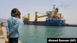 به گفته سه آژانس وابسته به سازمان ملل، ادامه محاصره بنادر یمن موجب خواهد شد که ۳.۲ میلیون تن در آستانه مرگ قرار گیرند.