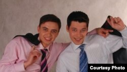 "Раян" төркеме җырчылары Вәли Фазлыйәхмәтов һәм Азат Адиев