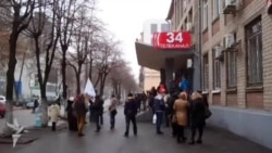 Активістки дніпропетровського Майдану пікетували провладний телеканал з вимогами об’єктивності