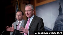 سناتور تیم کین از نویسندگان طرح محدودیت اختیارات ریاست جمهوری برای جنگ با ایران می‌گوید، هر نوع تهاجمی باید نیازمند مذاکره با کنگره و رای نمایندگان باشد