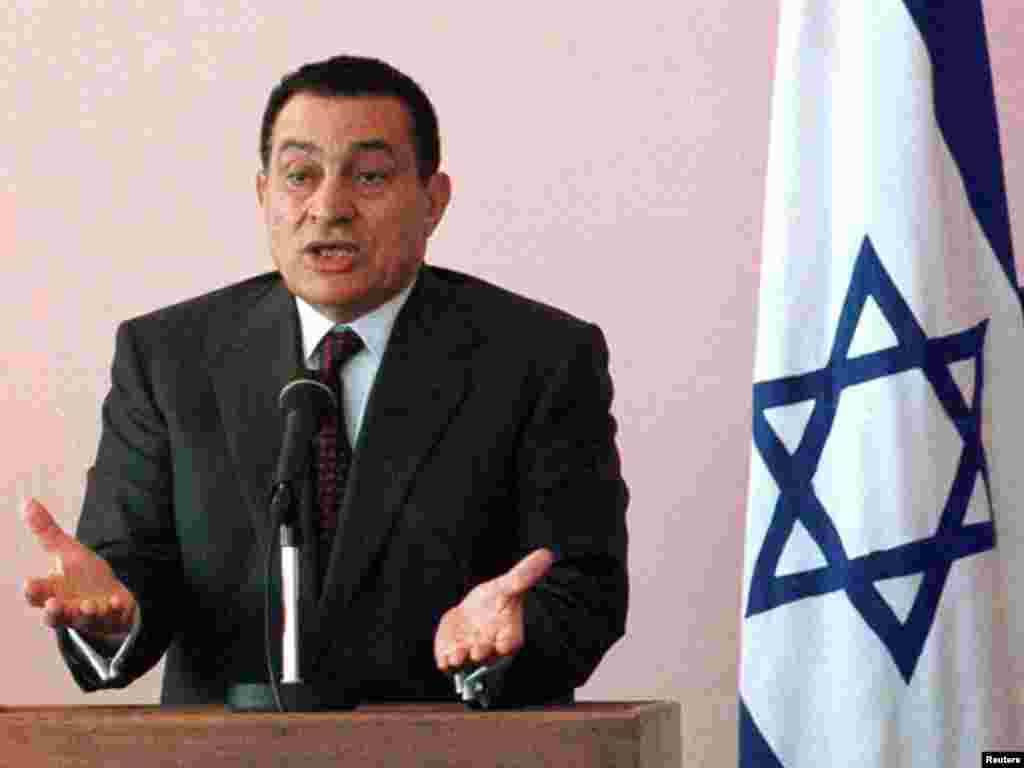 Хосни Мубарак во время совместной пресс-конференции с премьер-министром Израиля, 27 мая 1997