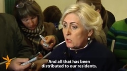 شهردار اسلاویانسک می‌گوید جدایی‌طلبان در حال مسلح کردن اهالی شهر هستند.