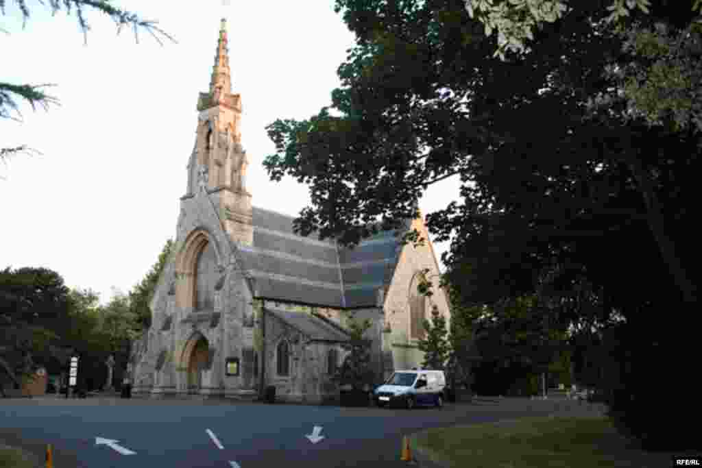 Выставка кыргызского ювелира в Лондоне #5