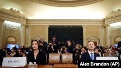 Фіёна Гіл і Дэйвід Голмс даюць паказаньні на слуханьнях у Камітэце па выведцы, 21 лістапда 2019