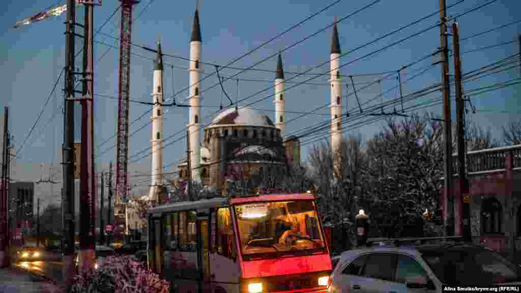 Leyhanıñ müellifi - Qırım mimarı Yunus İdrisov