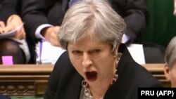 Թերեզա Մեյ, արխիվ 