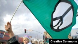 تظاهرات ضد جنگ در سانتا باربارا