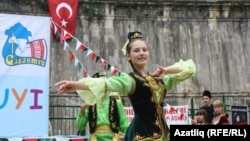 Истанбулда узган елгы Сабан туе 