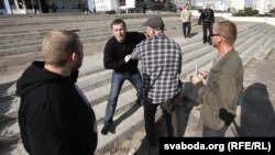 Затрыманьне журналістаў падчас вулічнага пікета “Зьмены”